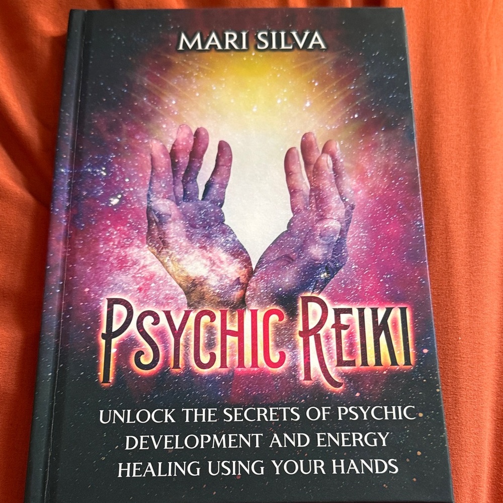Psychic Reiki Book by Mari Silva